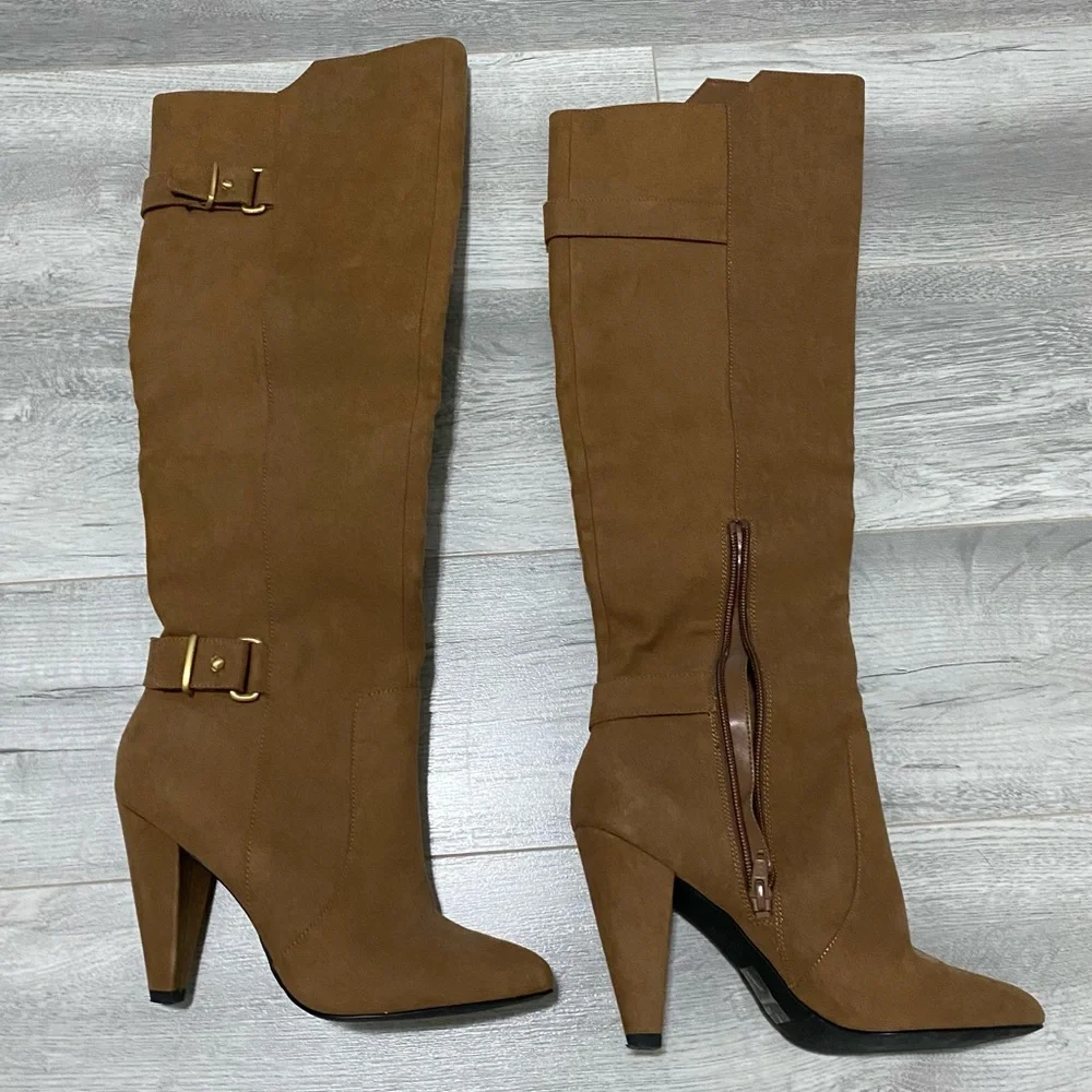 Boots - Picture 1 of 3